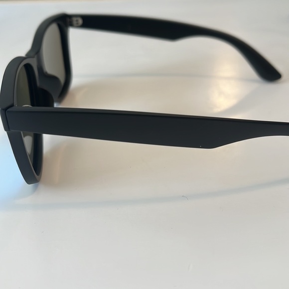 NWOT - Meetsun Polarized Sunglasses Classic Retro w/UV protection - Unisex - Picture 5 of 5